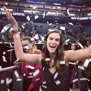 Meet your Posher, Casey